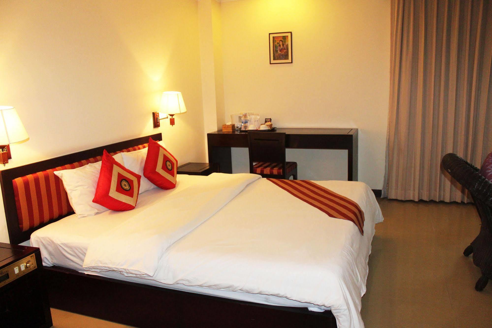 סיאם ריפ Angkor Riviera Hotel מראה חיצוני תמונה